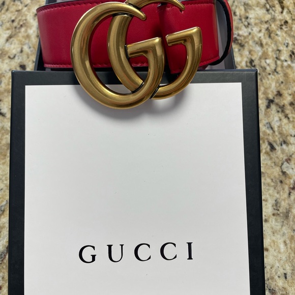Red Gucci belt